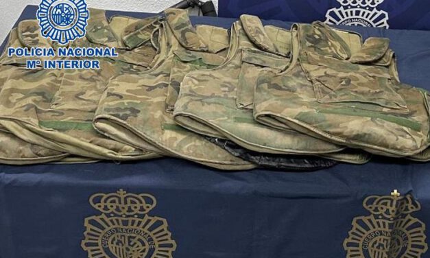 Detenidos por disparar a la fachada de una discoteca tras un altecado con los porteros