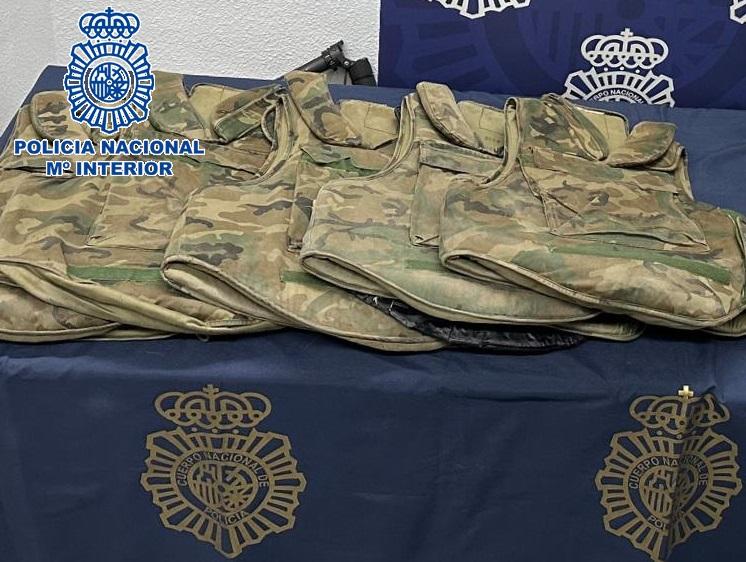 Detenidos por disparar a la fachada de una discoteca tras un altecado con los porteros