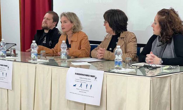 Inaugurada la segunda edición de Escuela de Padres del IES Juan Lara