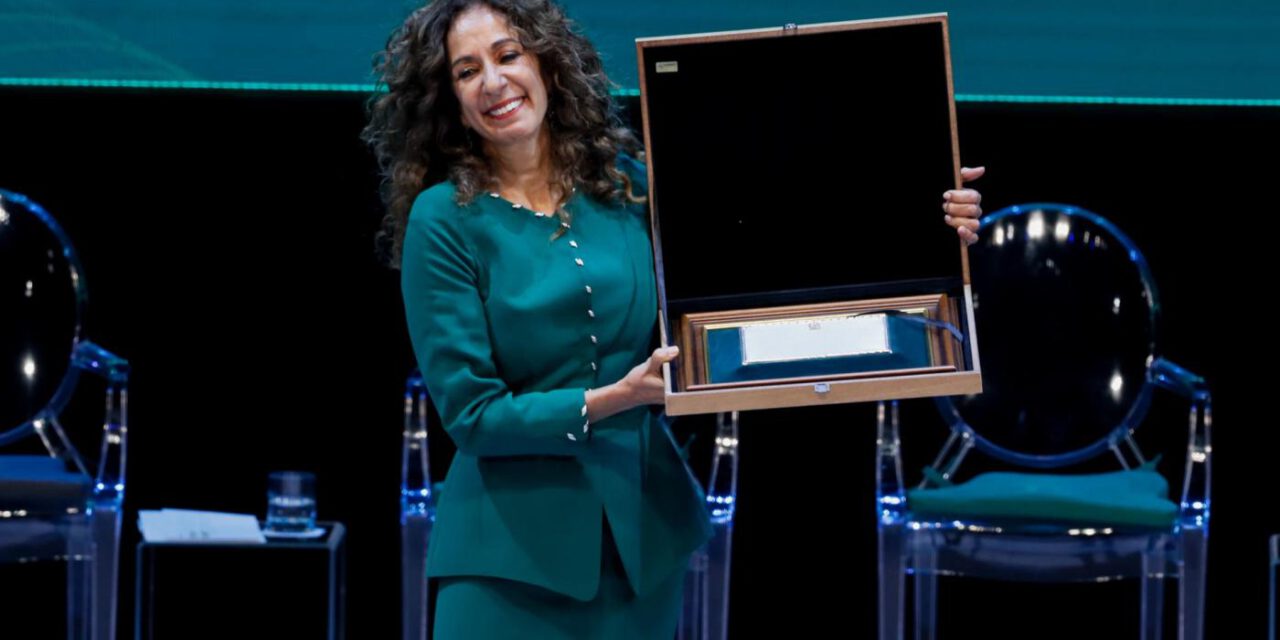 Lola Flores y David Bisbal son ya Hijos Predilectos de Andalucía