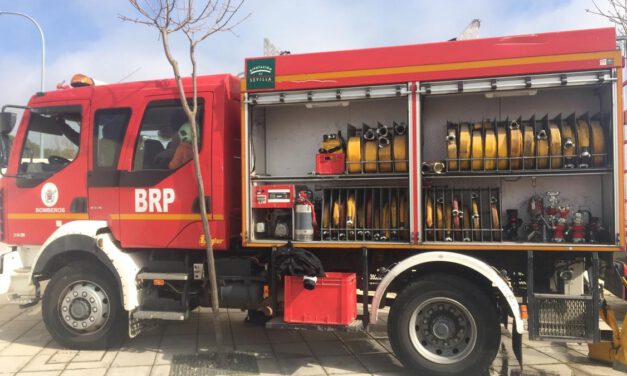 Una persona fallecida y cinco heridas al incendiarse una vivienda en Sevilla