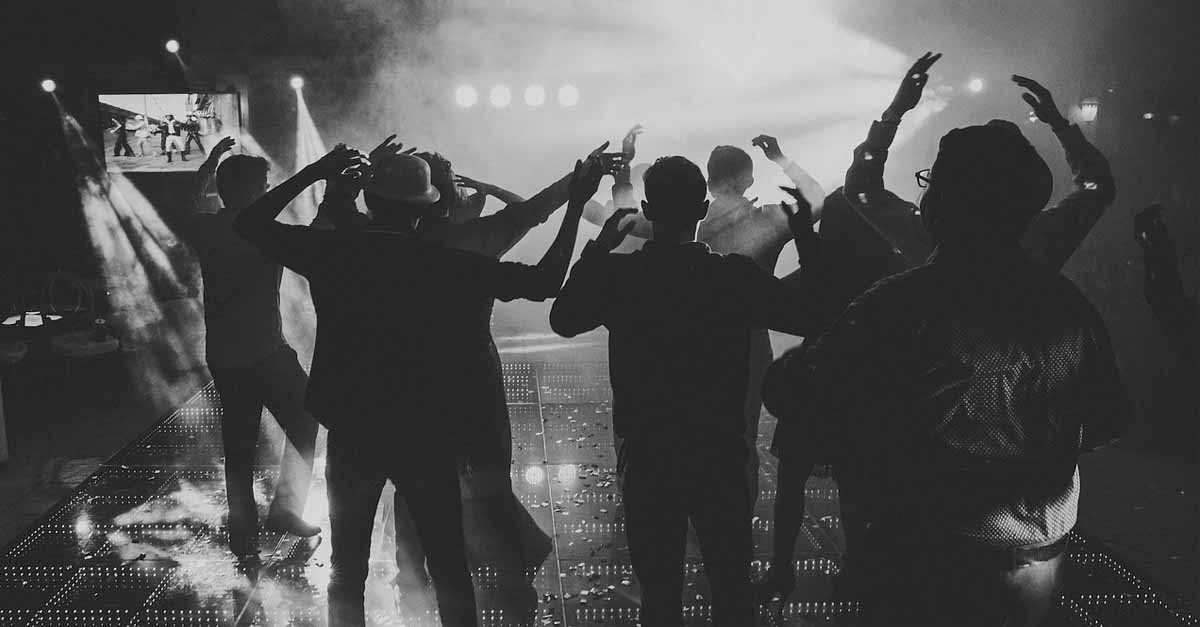 ¿Qué tener en cuenta al organizar una fiesta de empresa?