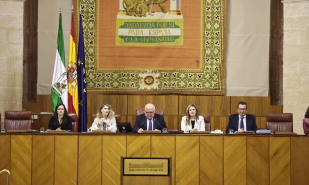 El Parlamento actualiza su protocolo contra acosos e incorpora el ciberacoso