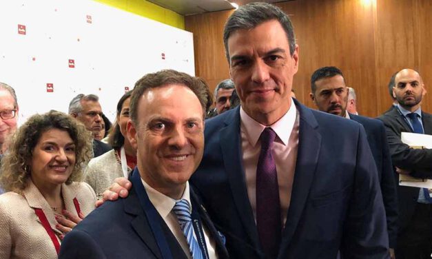 El socialista David de la Encina abandona la política