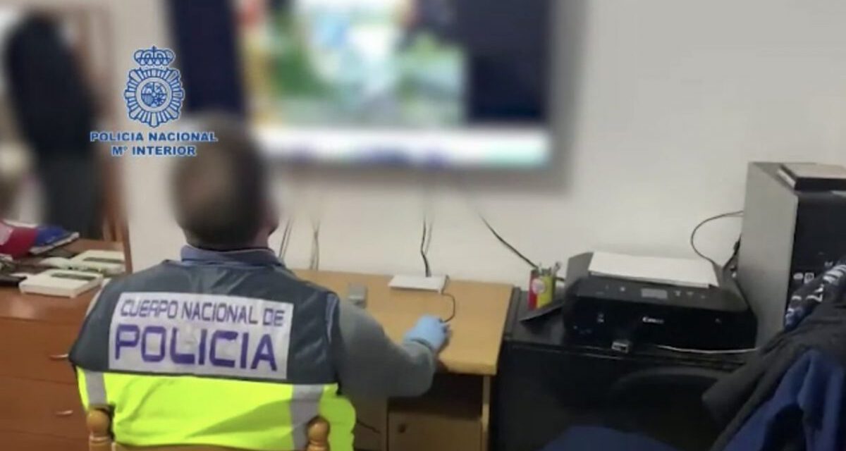 Detenido en Algeciras un hombre de 40 años por descargar pornografía infantil