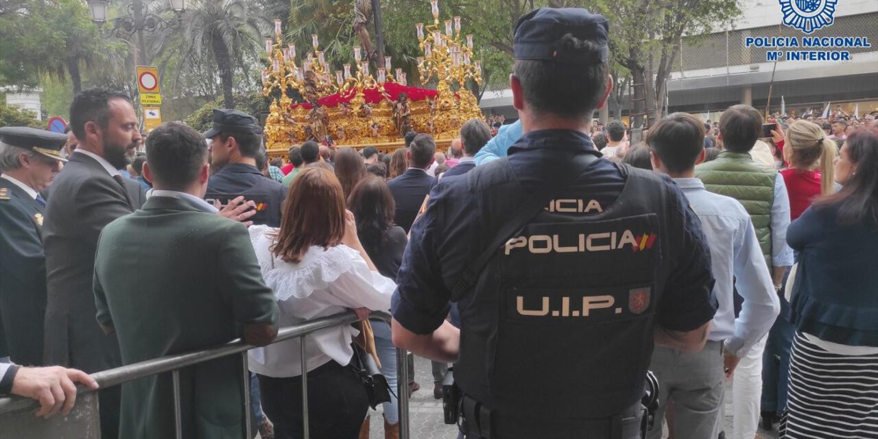 Una detenida en el centro de Sevilla por apuñalar a un hombre que le tiró del pelo