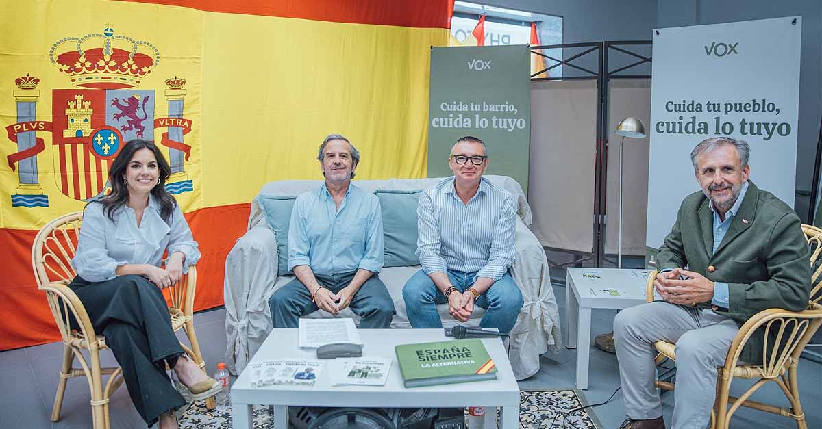 Fito Carreto presenta a Vox como la solución al "terremoto que ha arrasado El Puerto"