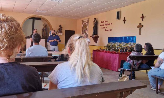 El taller de jardinería comienza a dar sus pasos en la Sierra de San Cristóbal