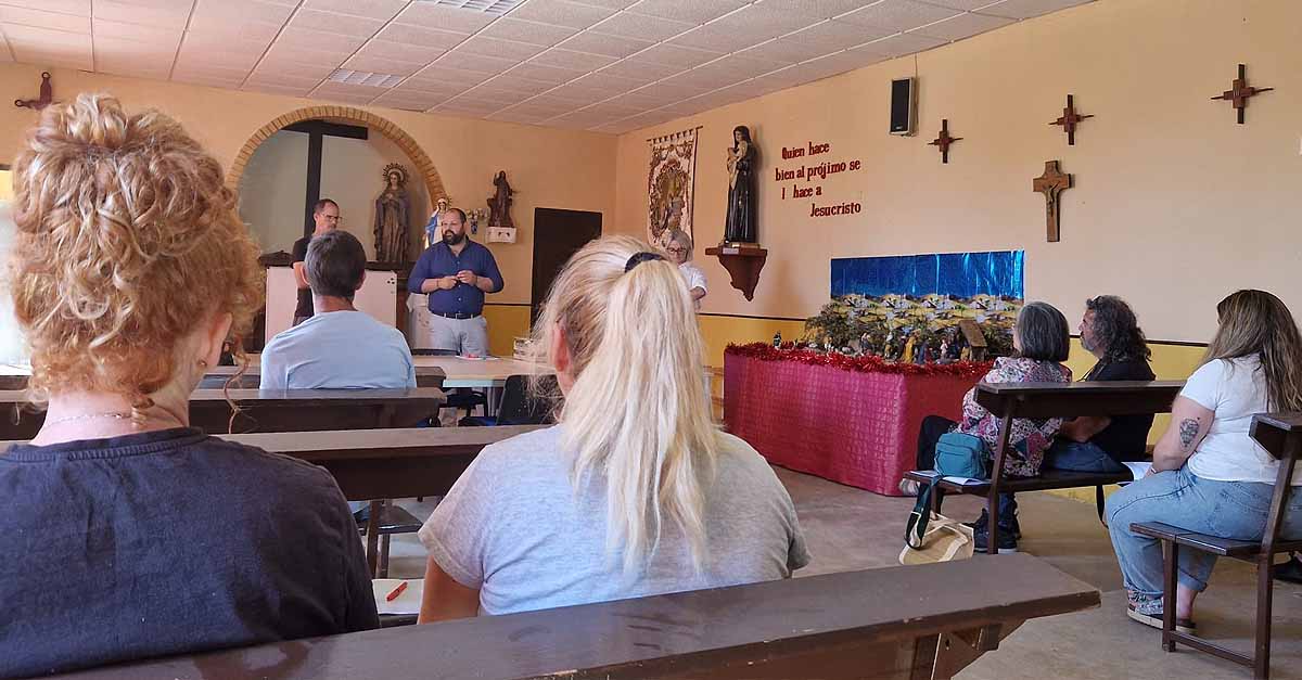 El taller de jardinería comienza a dar sus pasos en la Sierra de San Cristóbal
