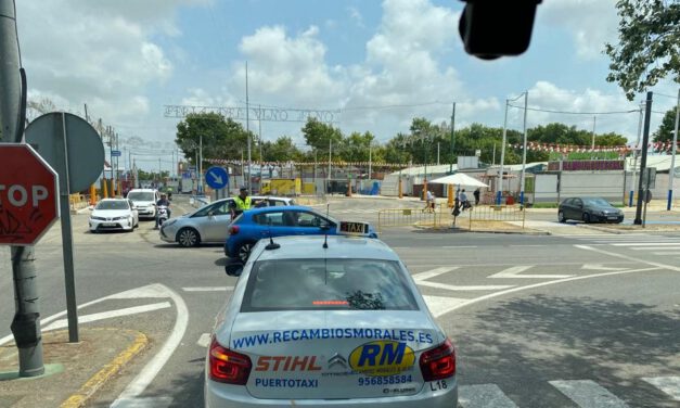 El viernes de Feria se salda con conflictos entre policías locales de la UPLBA y taxistas