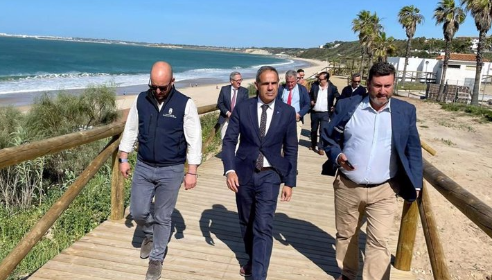 Costas concluye la segunda fase del paseo peatonal ‘Blas de Lezo’ entre Las Redes y Vistahermosa