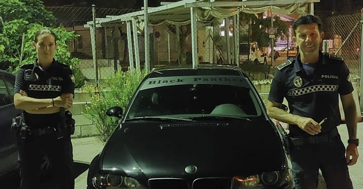 La agrupación local de Puerto Taxi agradece a la Policía Local su actuación con los vehículos pirata