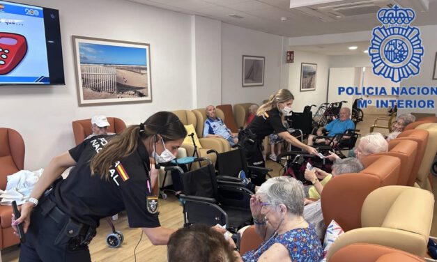 La Policía Nacional alerta a los mayores de los tipos delictivos a los que se enfrentan
