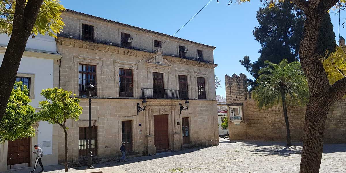 Una nueva animadora turística comienza a trabajar en la delegación de Turismo del Ayuntamiento de El Puerto