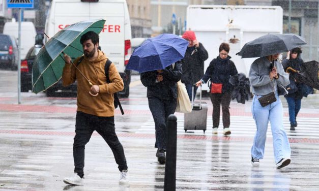 El tiempo en Andalucía: Lluvias y rachas muy fuertes de viento