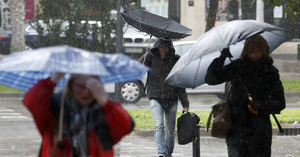 La borrasca Aline ya está aquí: Andalucía, en alerta naranja por lluvia y fuertes vientos