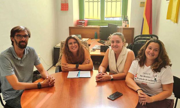 IU atiende las demandas de la plantilla de FAISEM