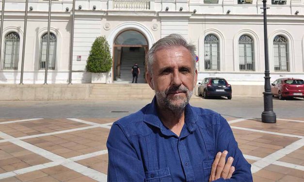 Vox El Puerto apuesta por implantar un sistema de digitalización de licencias en el Área de Urbanismo