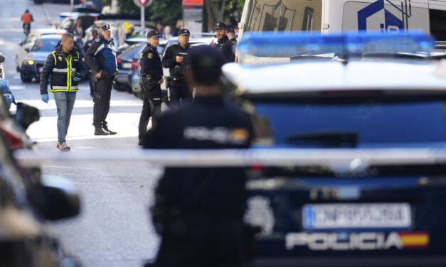 Tres detenidos en Málaga y Granada por el intento de asesinato a Alejo Vidal-Quadras