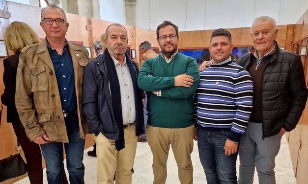 El Hospitalito acoge diez dioramas y un recortable conmemorativo del 800 aniversario del belenismo