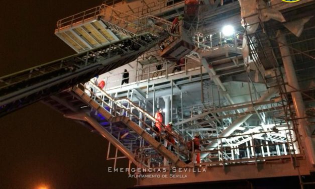 Rescatado a 20 metros de altura y en parada cardiorrespiratoria al caer de un andamio