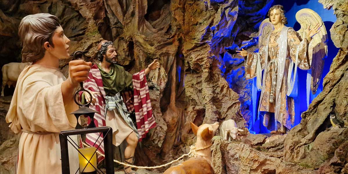 El Ángel Anunciador de la Hermandad del Resucitado forma parte del belén de la Fundación Cajasol