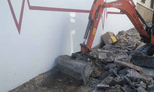 Apemsa ejecuta obras de mejora del servicio de abastecimiento en Las Nieves