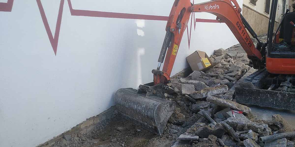 Apemsa ejecuta obras de mejora del servicio de abastecimiento en Las Nieves