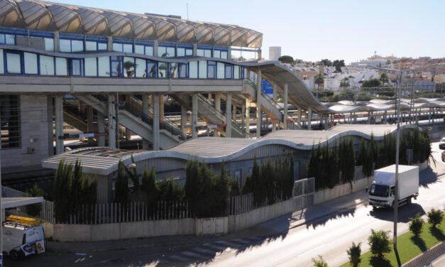 Un robo frustrado de cables deja a una persona herida e interrumpe el tráfico de trenes