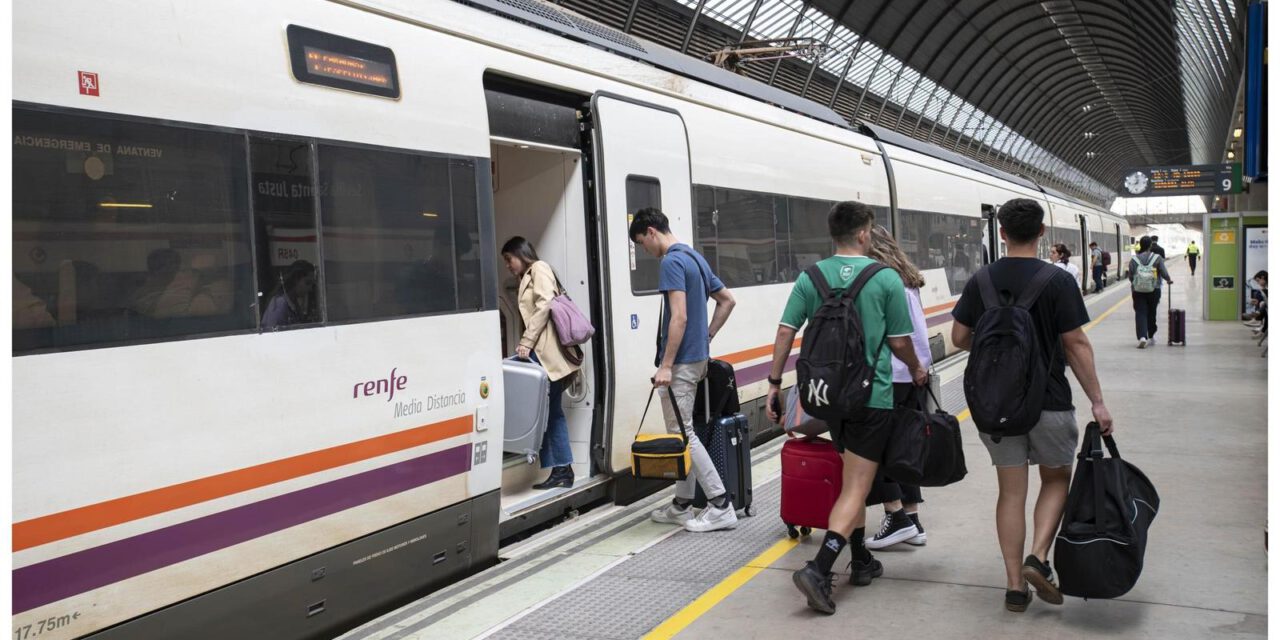 Pasajeros del AVE Sevilla-Málaga-Barcelona soportan 49 grados por una avería eléctrica