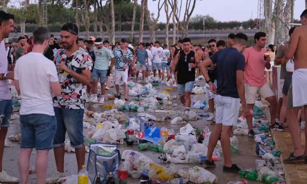 IU reclama medidas contra el ruido provocado por el 'turismo de borrachera'