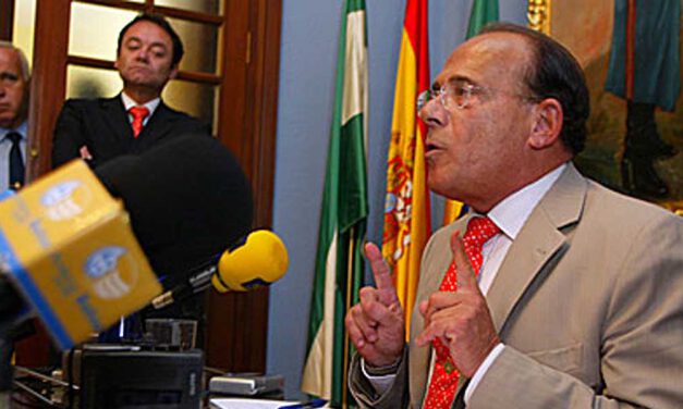 El PSOE rechaza la designación de un parque dedicado al ex alcalde Hernán Díaz