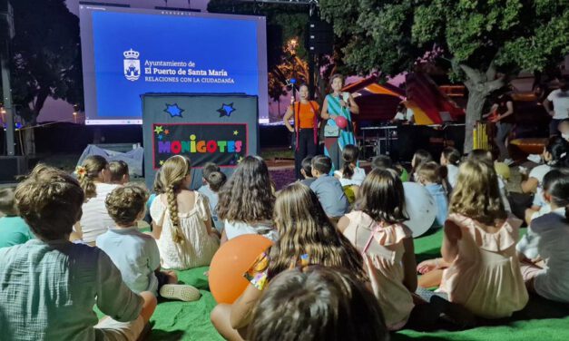 Valdelagrana acogió una gran fiesta infantil de "Vuelta al cole"